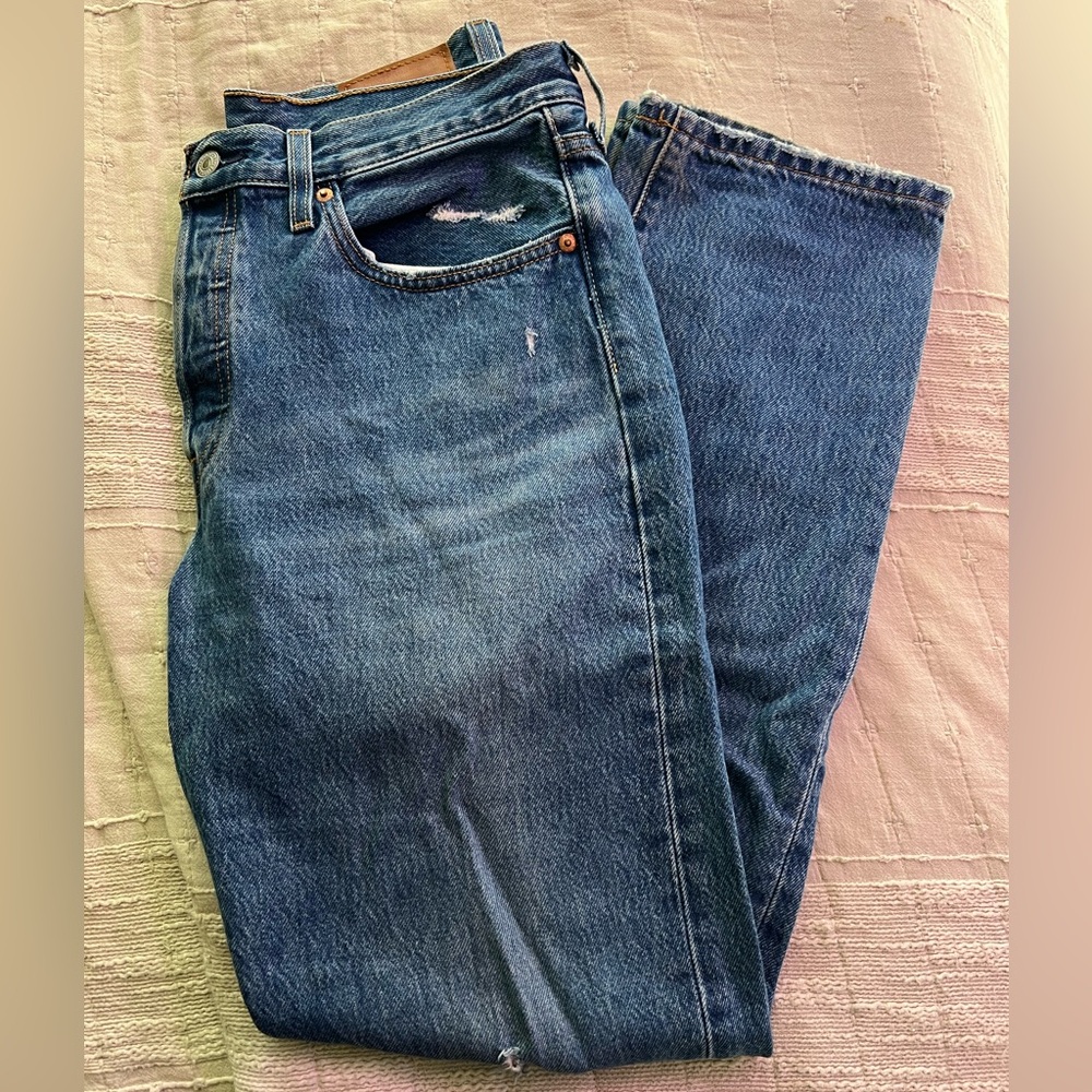 Levi's Women's Straight Jeans in Classic Blue
